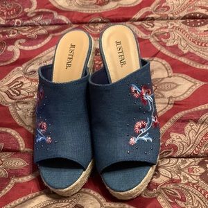 Ladies, wedge heel shoe